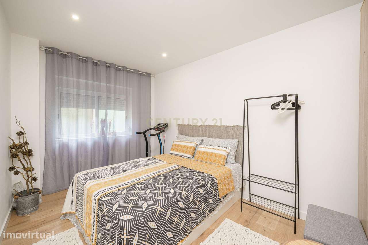 Excelente Oportunidade! T2 com Logradouro | 61m² | Rés-do-Chão | Total-15