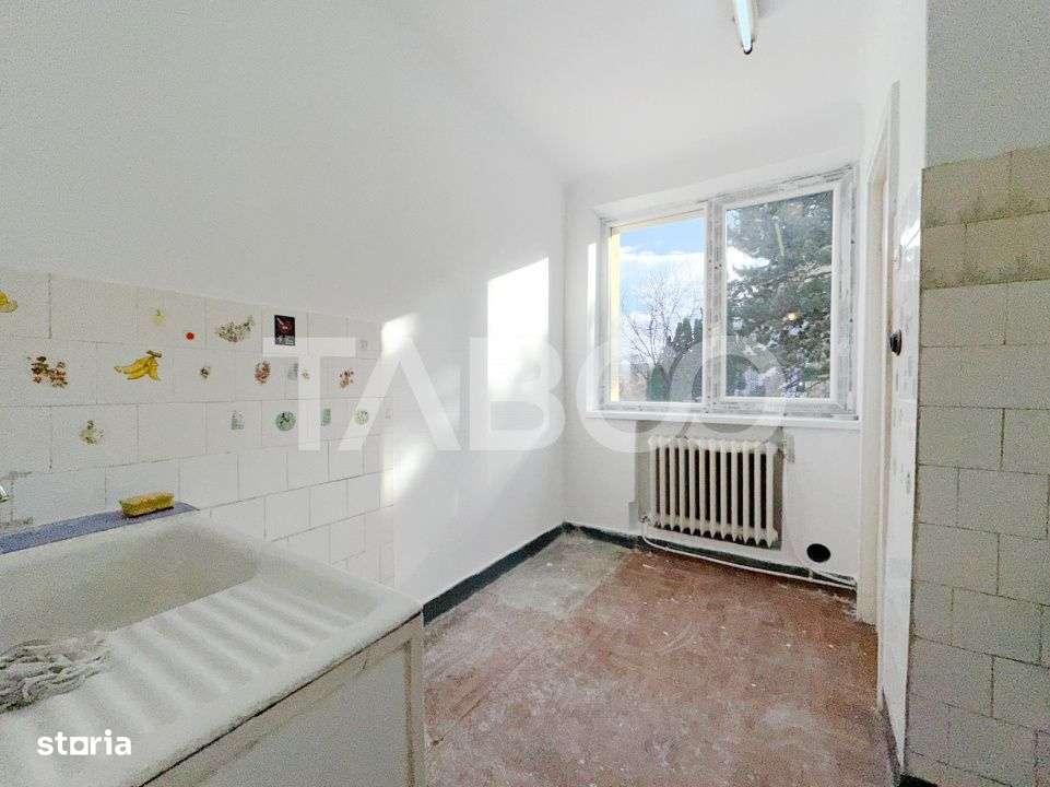 De vanzare apartament 2 camere cartierul Gruia langa Stadion - Imagine principală: 4/9