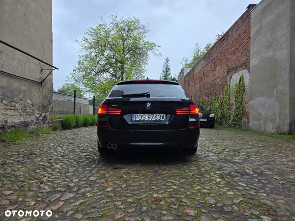 BMW Seria 5 520d xDrive - 4