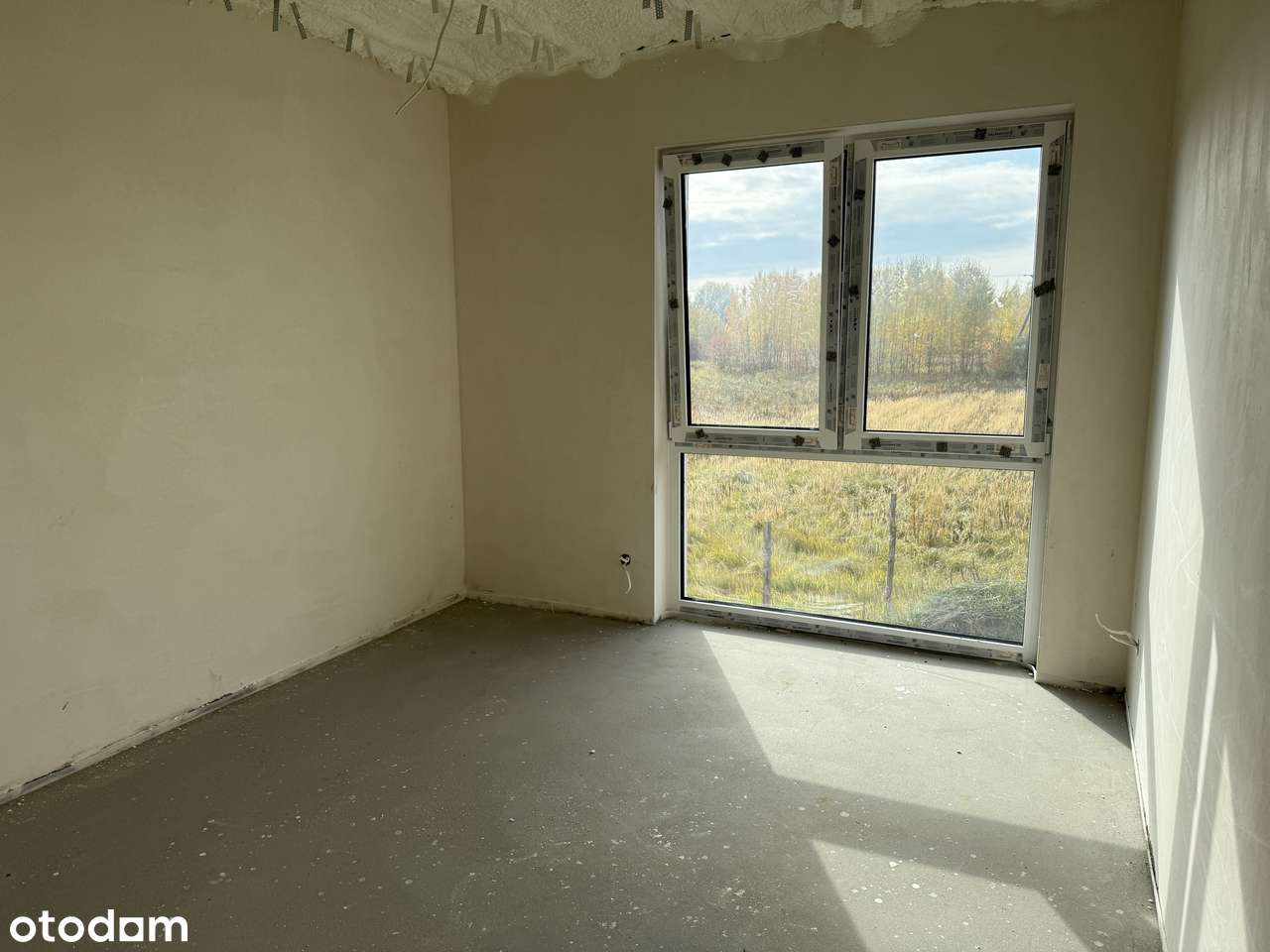 Przestronny dom w cichej okolicy-10