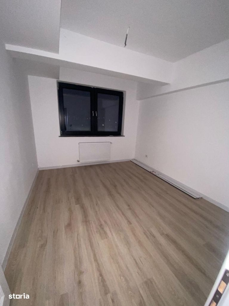 Apartament cu 3 camere semidecomandate, Areni