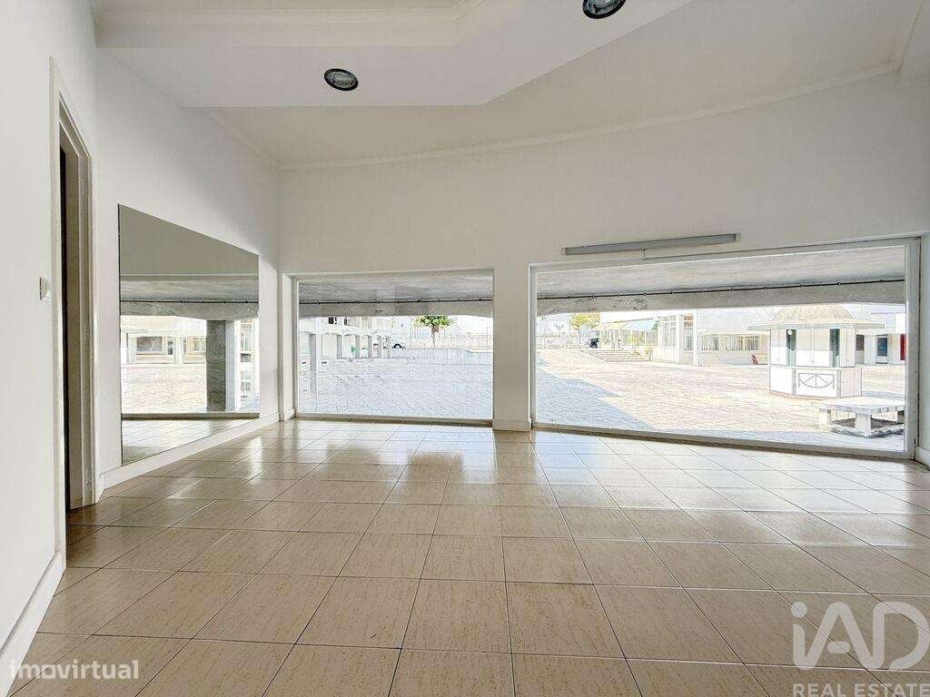 Loja / Estabelecimento Comercial em Oliveira do Bairro de 34,00 m2 - Grande imagem: 4/15