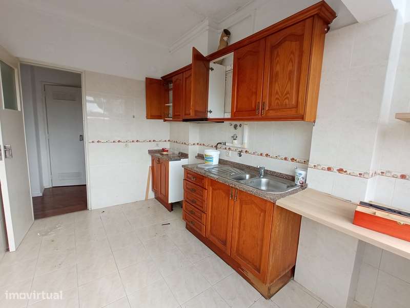 Apartamento T2 em Carnaxide – Oeiras - Grande imagem: 4/12
