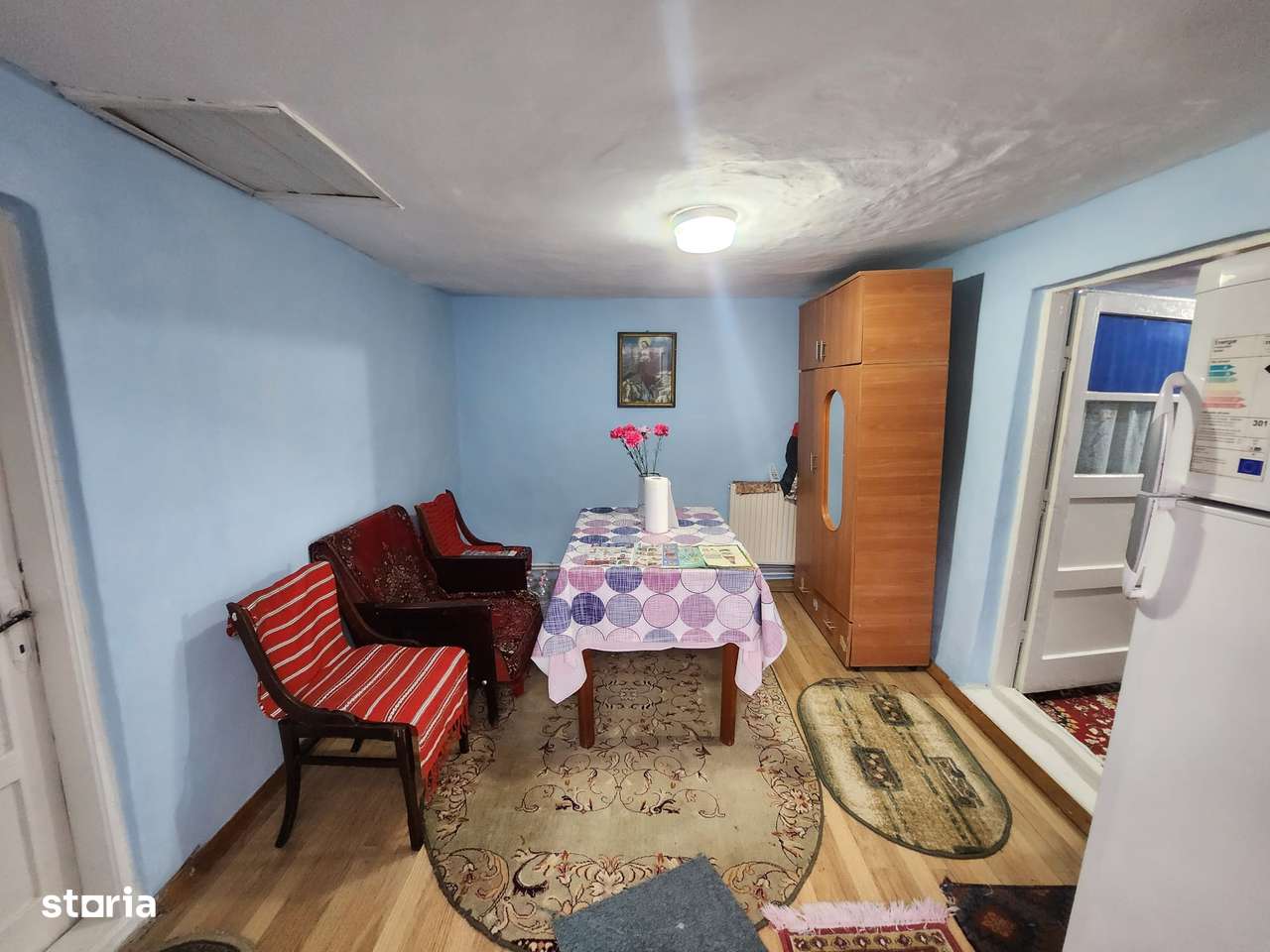 Casa cu 3 camere  in Serbanesti-17