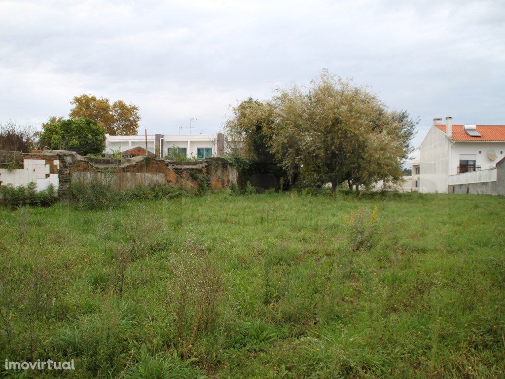 Terreno para venda junto á Escola Secundaria de Estarreja