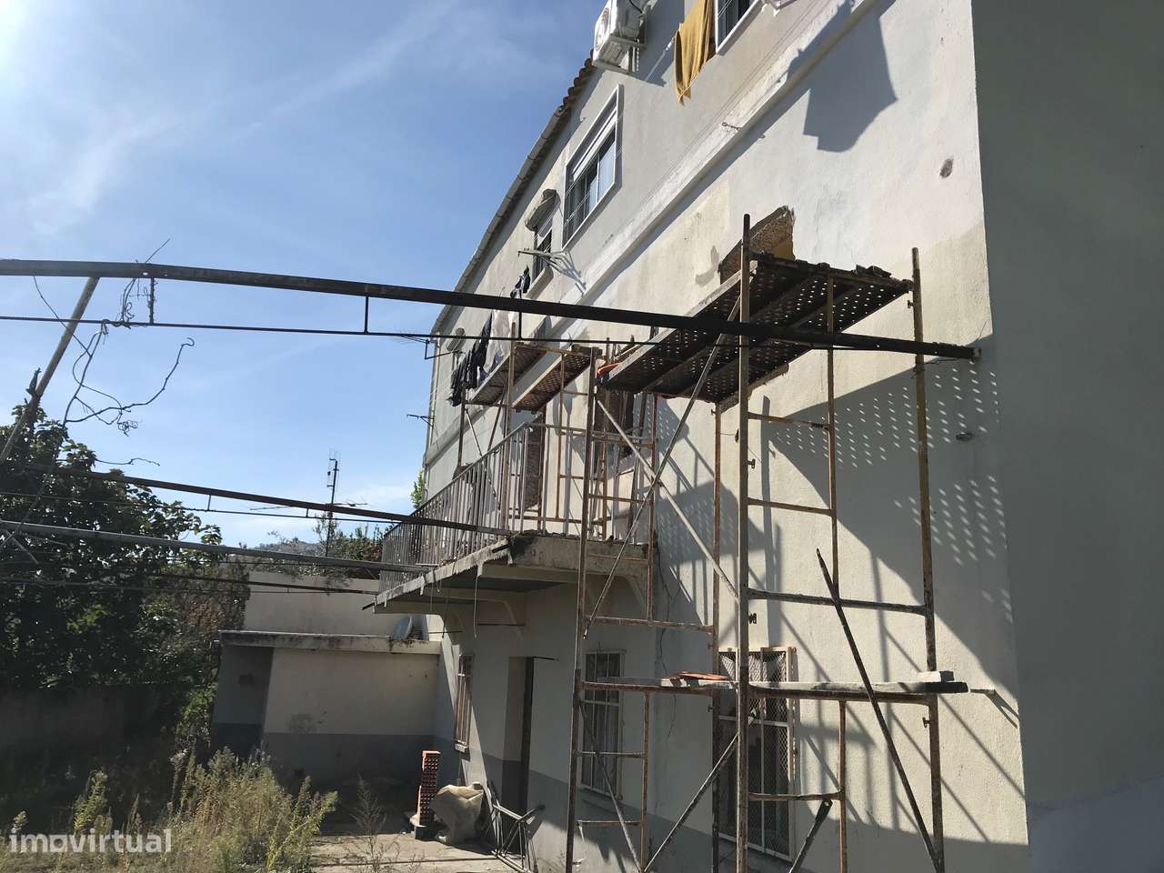 Moradia com 6 apartamentos - Grande imagem: 4/12