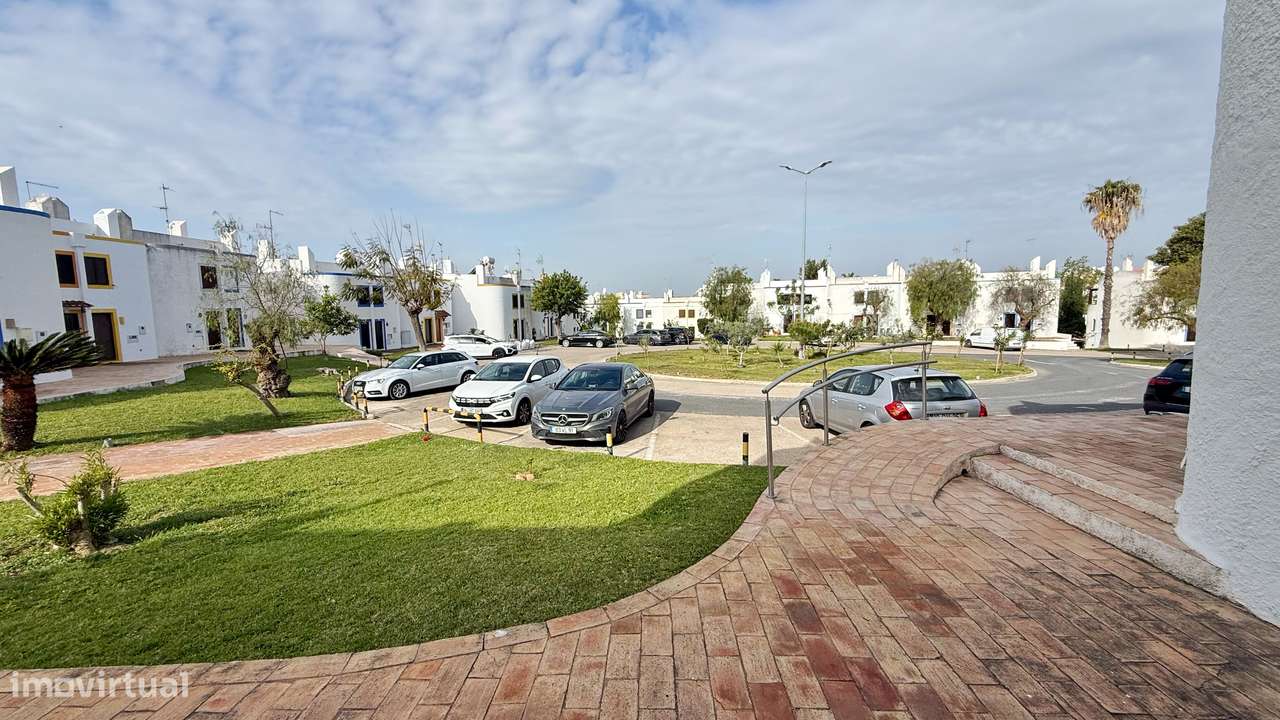 Encantadora Moradia T1 em Cabanas de Tavira – Urbanização Almargem-0