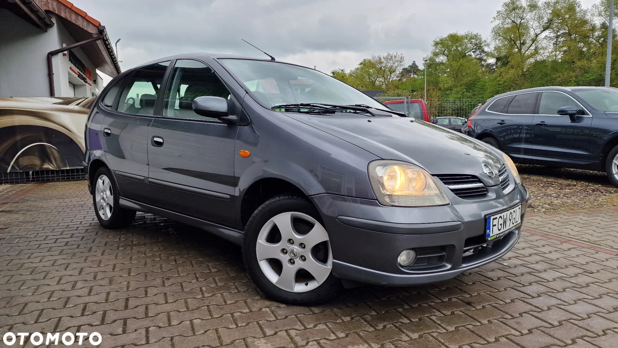 Nissan Almera Tino 1.8 Visia - 5