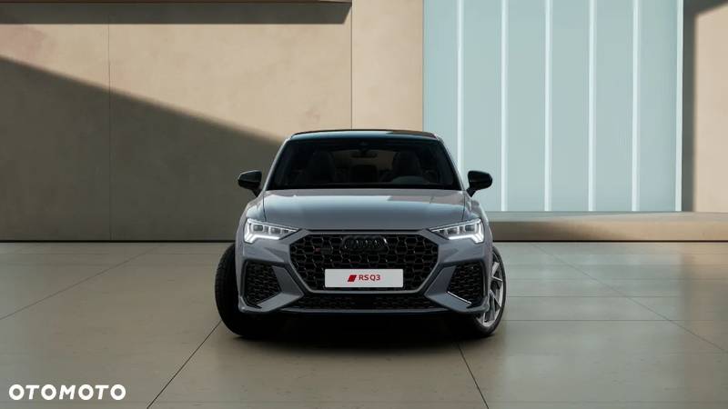 Audi RS Q3 - 10