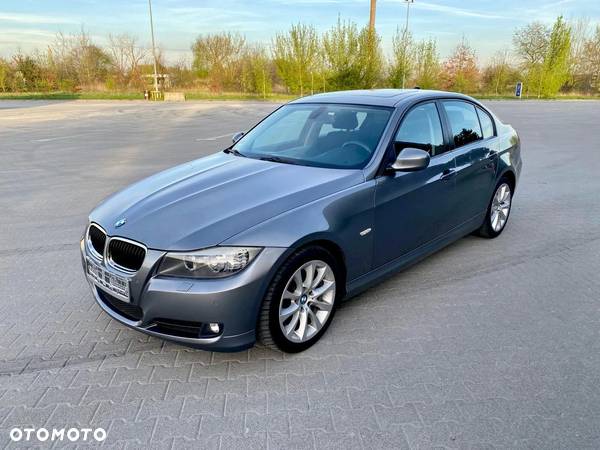 BMW Seria 3 318d Luxury Line EU6 - 1