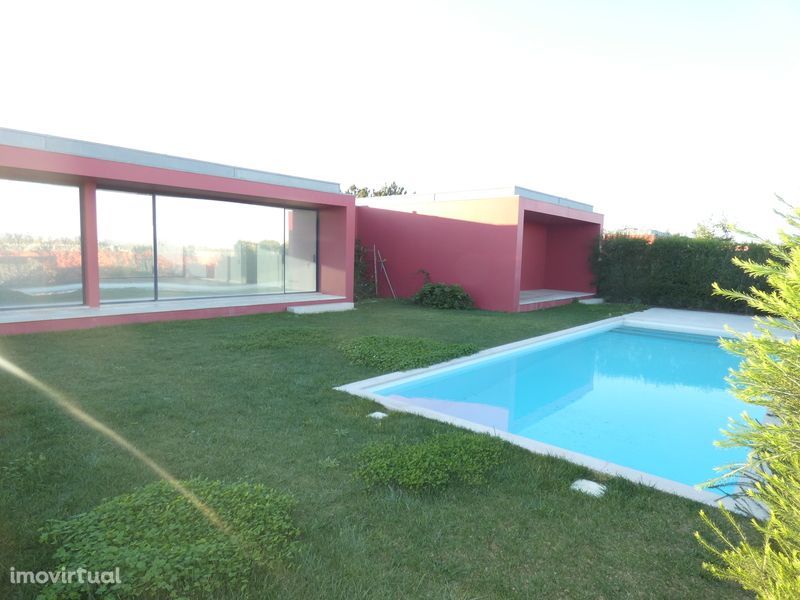 Moradia T3 com piscina, junto à praia do Bom Sucesso, Óbidos