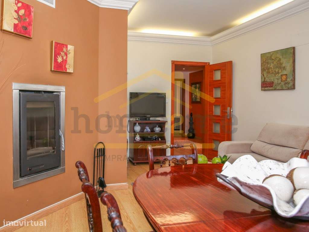 Fantástico Apartamento T2 com 2 varandas e arrecadação-16