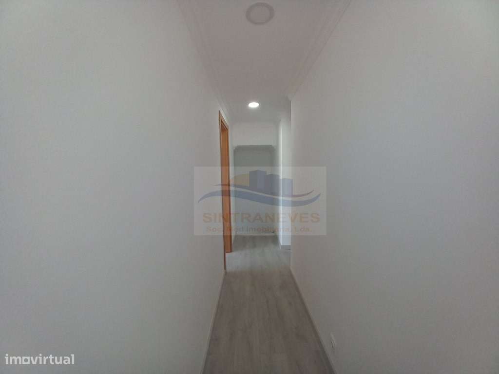 Moradia T3+T3 totalmente remodelada, com terraço, 4 casas de banho,...-40