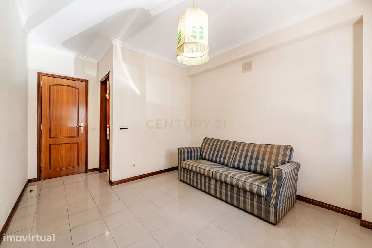 Apartamento T2 em Santa Marta do Pinhal-  Corroios, Seixal-17