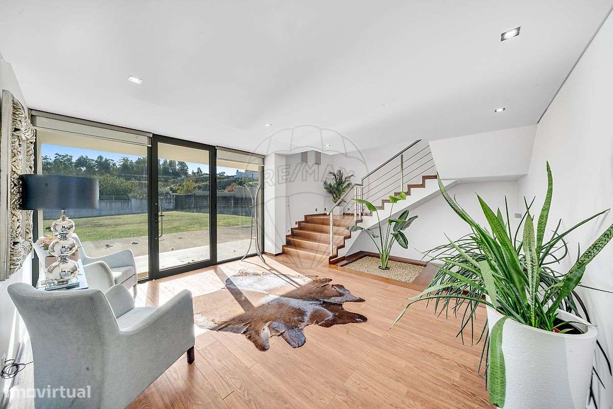 Moradia T5 para venda - Grande imagem: 2/31