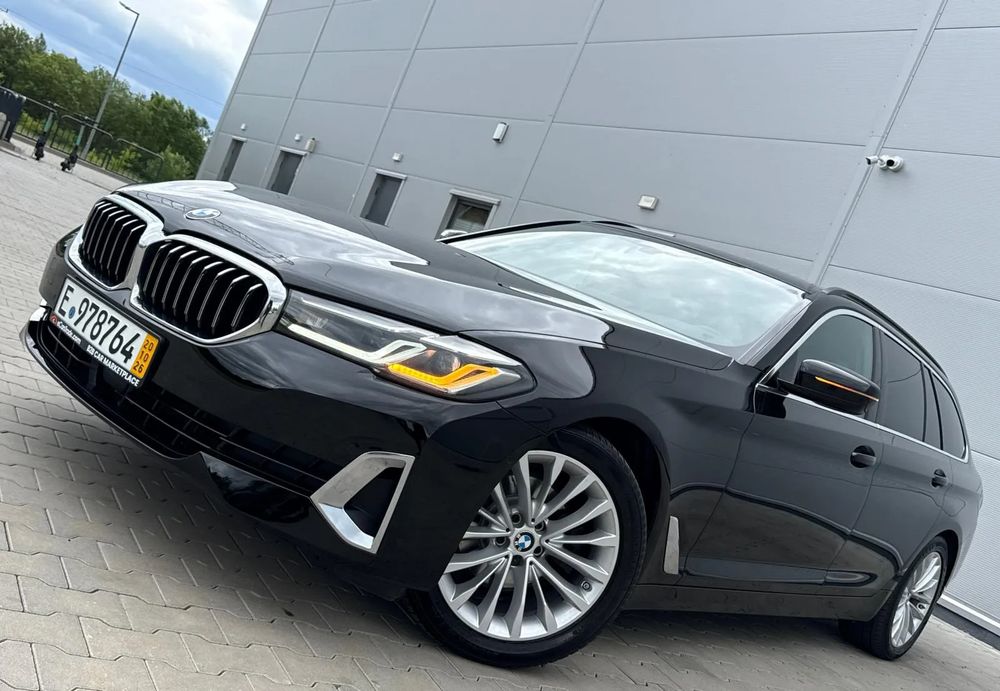 BMW 5 Series G30/G31 520d Luxury Line sport 2022