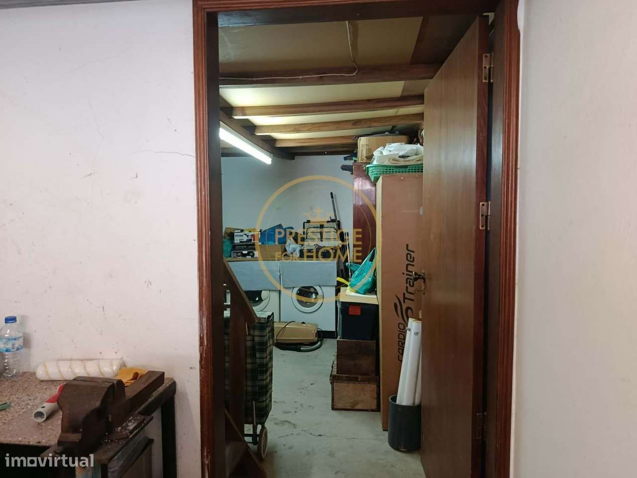 Apartamento T3 com garagem no centro de Loulé-17