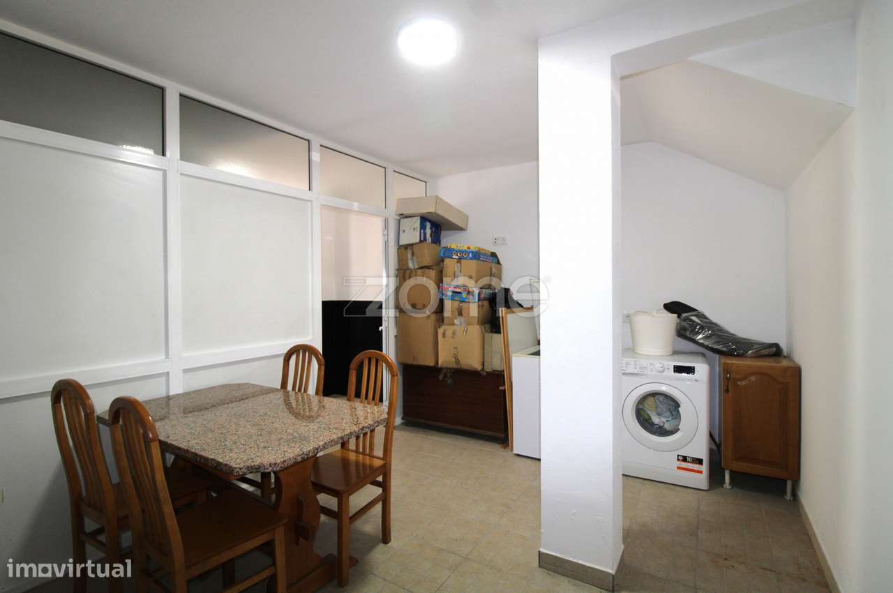 Moradia em Banda T3 em Vizela-18