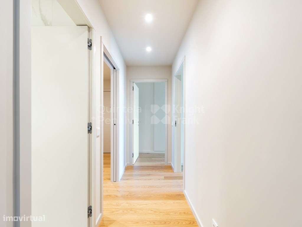 Apartamento T3 com varanda, nos Jardins d'Arrábida-12