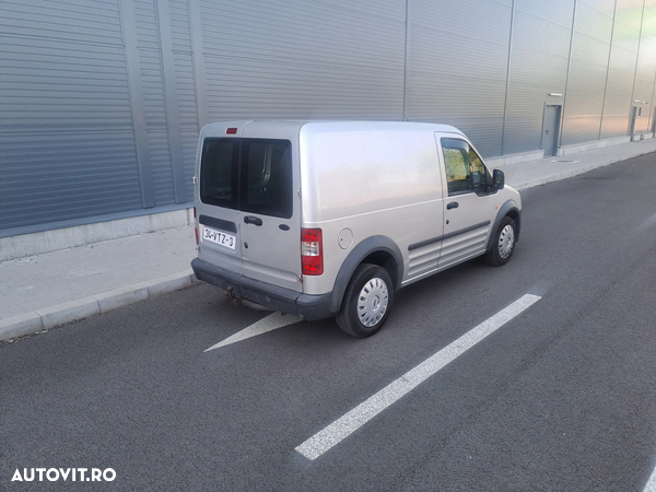 Ford Transit Connect T200S - 4