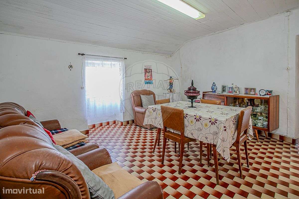 Moradia T2 para venda-18