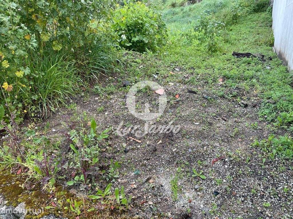 Terreno p/ Moradia individual c/ 553m2 em Gondifelos - Vila Nova de... - Grande imagem: 2/3