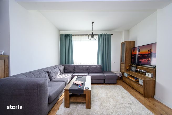 Apartament de trei camere la cheie!!-9
