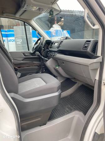 Volkswagen Crafter - 2