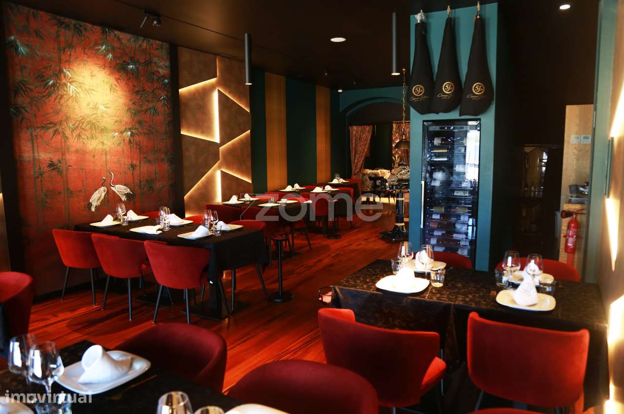 Trespasse de Restaurante Requintado Totalmente Equipado na Amora - Grande imagem: 3/23