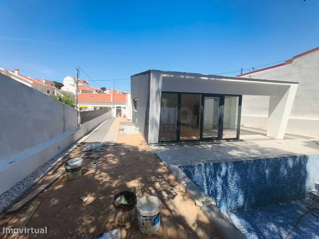 Moradia V3 c/ Piscina - Sobreda - Almada-4