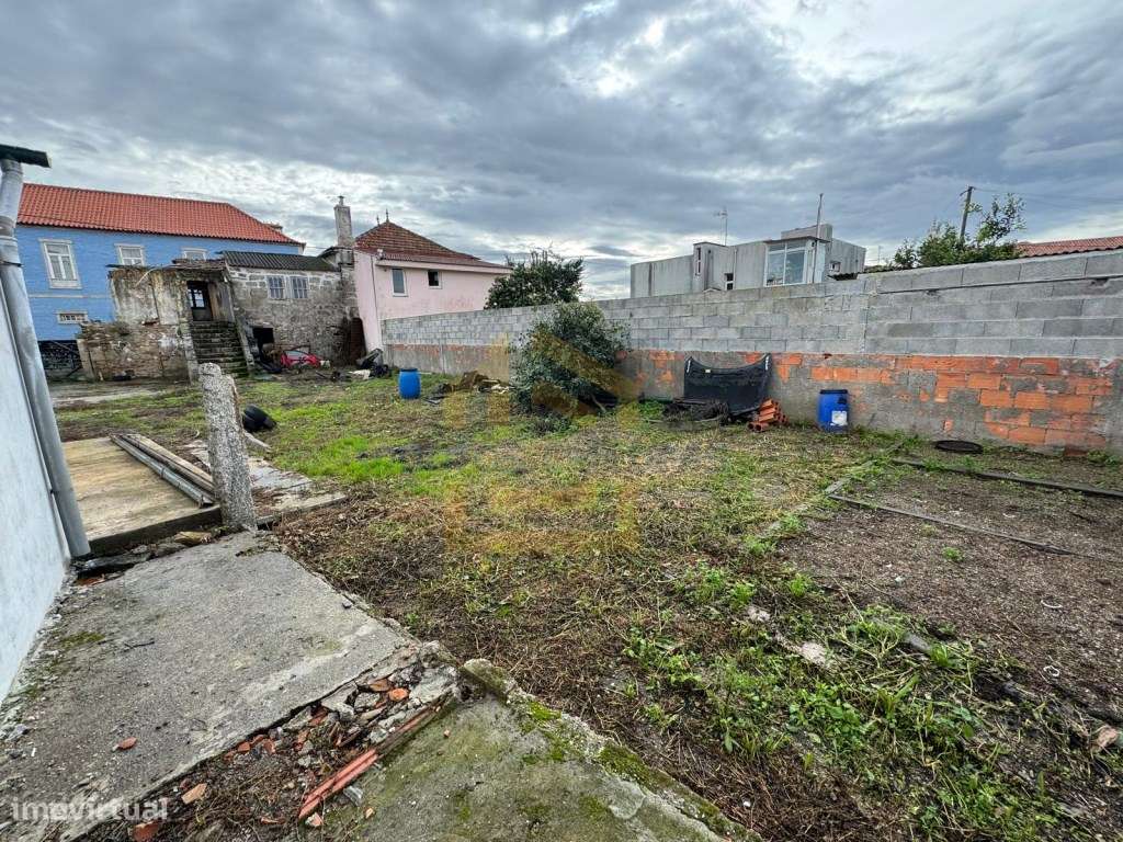 Moradia rustica para Restauro já com projeto aprovado em Touguinha ...-9