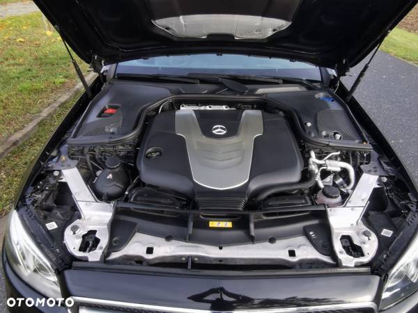 Mercedes-Benz Klasa E 350 D 4Matic Coupe 9G-TRONIC AMG Line - 13