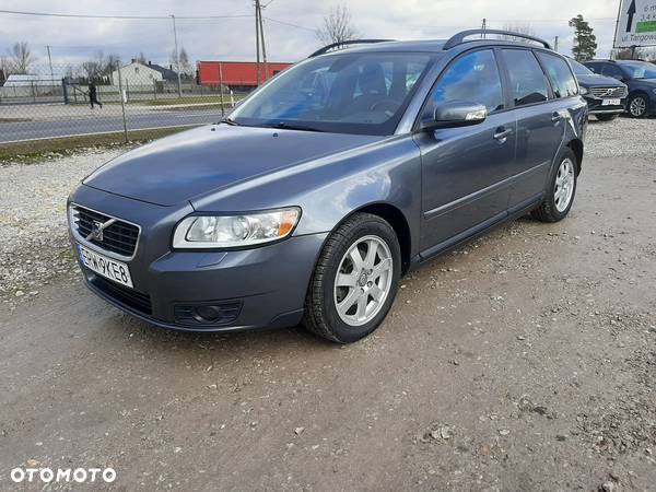 Volvo V50 1.8 Momentum - 1