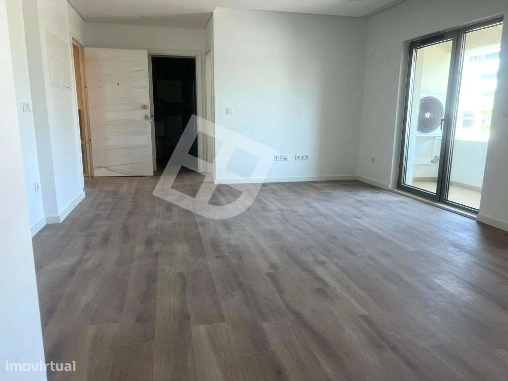 Apartamento T2 c/ Varandas - Localizado no centro de Aveiro - Grande imagem: 5/20