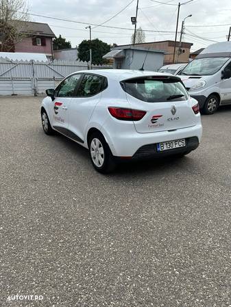 Renault Clio - 5