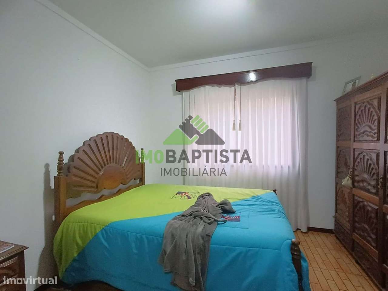 Moradia V3 Isolada nas Caldas de São Jorge-13