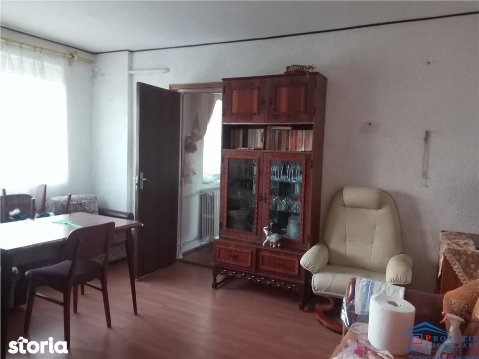 George Enescu apartament 2 camere izolat (2C-5993)