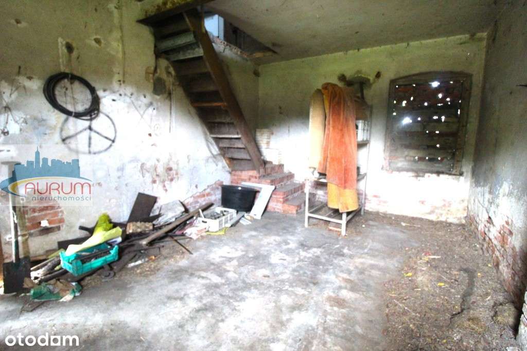 Dom do adaptacji z działką.-4