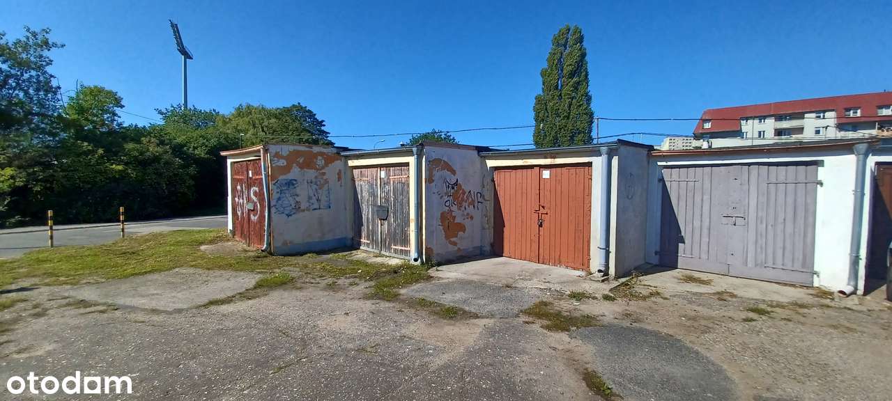 Nowa cena !! Garaż na Pana Tadeusz-2