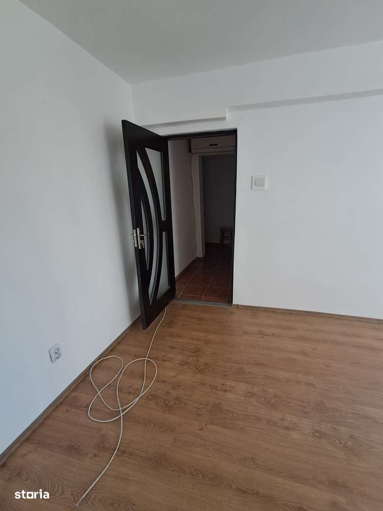 Apartament 2 camere Zona Paco Bahne - 33 mp - Imagine principală: 2/9
