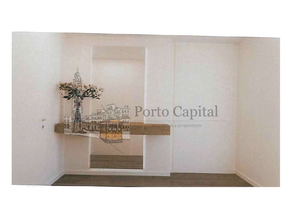 EXCELENTE APARTAMENTO T2, COM 2 SUITES, VARANDAS E DOIS LUGARES DE ... - Grande imagem: 5/20