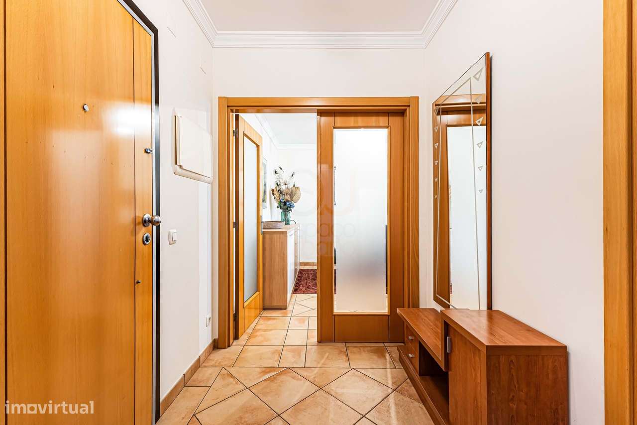 A. Pêra - Arrendamento Anual - T2 C/Estacionamento - Grande imagem: 3/17