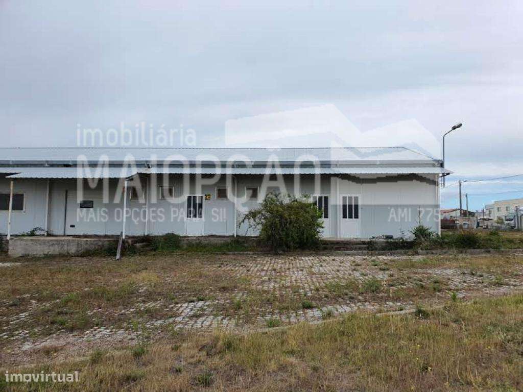 Armazém em Vilar Formoso - Grande imagem: 4/17