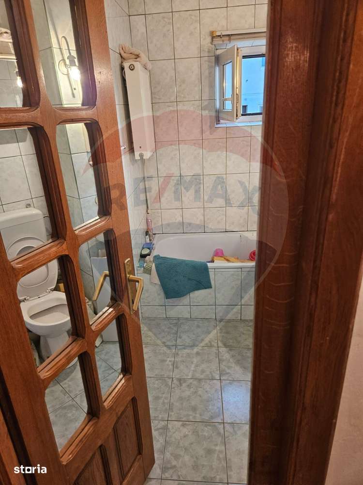 Apartament cu 3 camere de vânzare, str. Hortensiei-18
