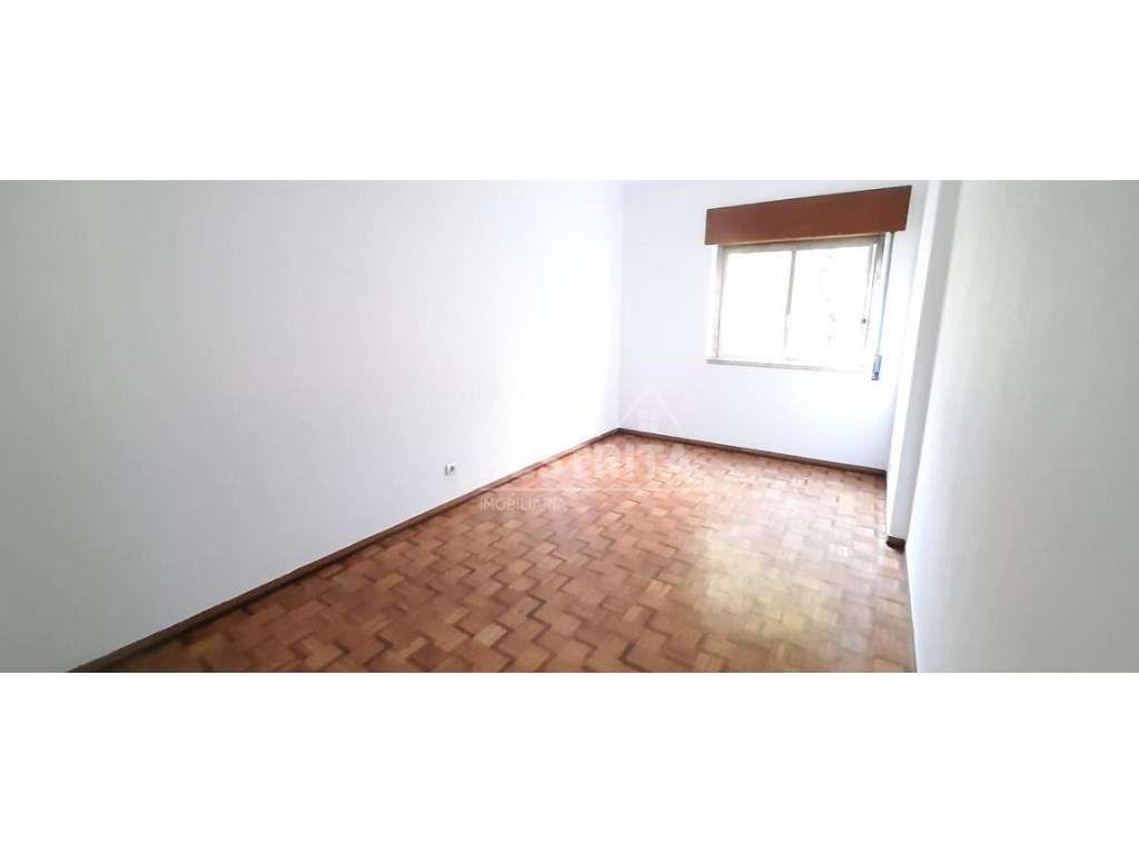Apartamento T2 na Amora, Seixal - Grande imagem: 4/6