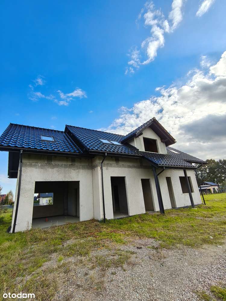 Nowoczesny dom w stanie surowym  z garażem w spokojnej okolicy-1