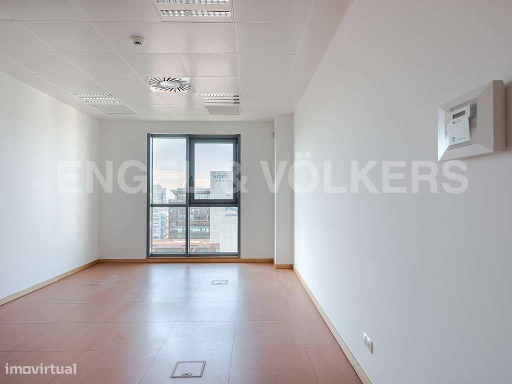 Escritório no Parque das Naçoes - Grande imagem: 2/18