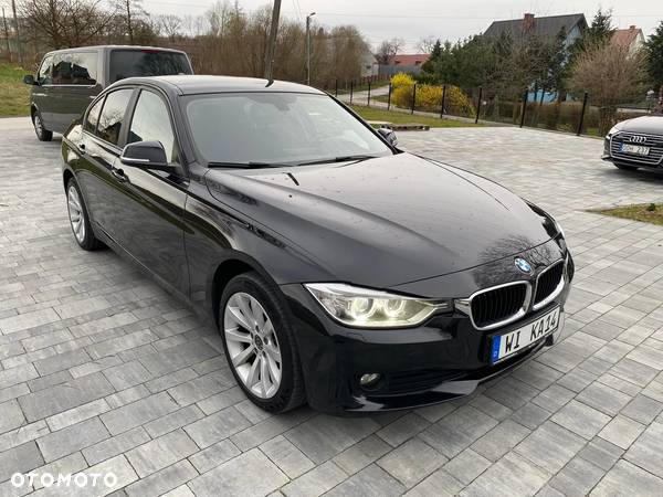 BMW Seria 3 316d - 16