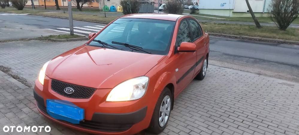 Kia Rio 1.4 Optimum - 2