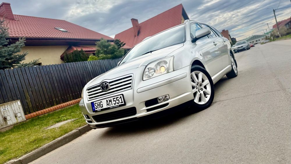 Toyota Avensis II 1.8 VVT-i Combi 2005